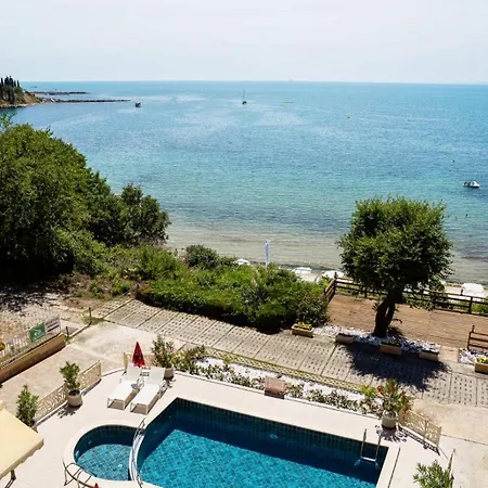 Capri Szálloda 3*