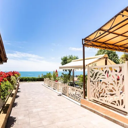 Capri Szálloda Neszebar