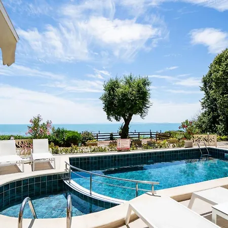 Capri 3*