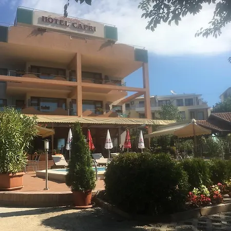 Отель Capri