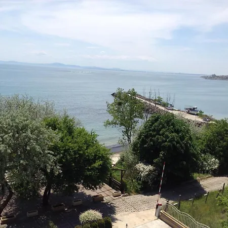 Capri Szálloda 3*