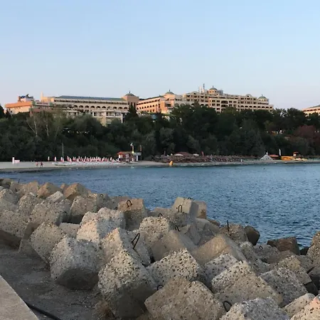 Capri Отель
